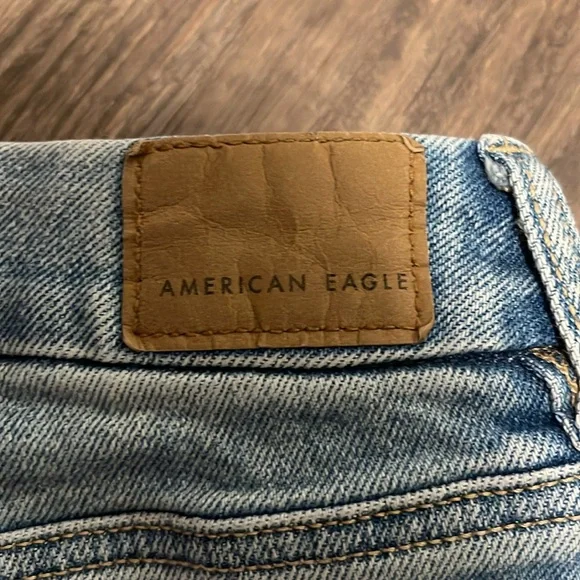 AE Curvy Mom Jean (Stretch) - Picture 3 of 3